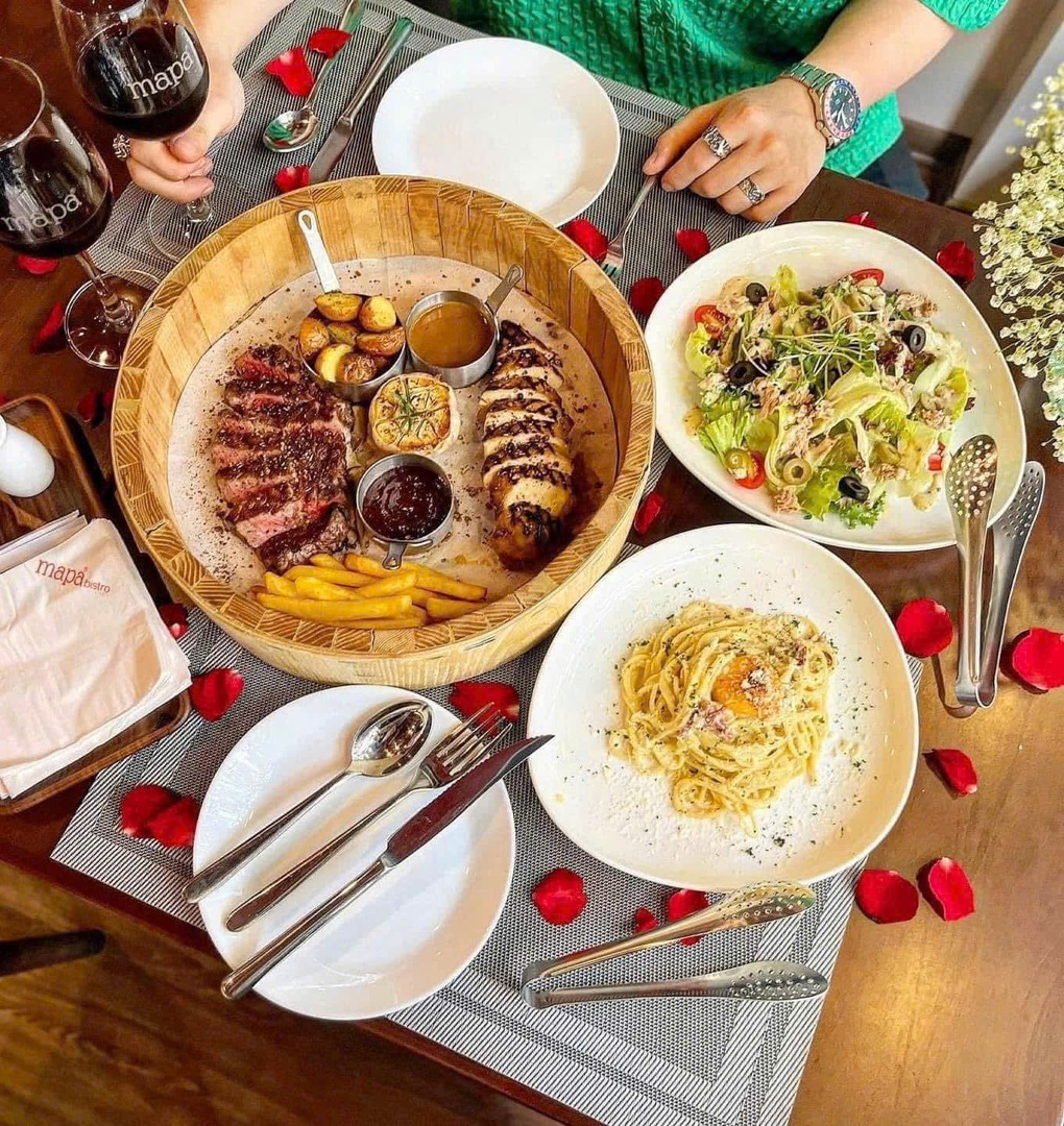 Top 5 quán đồ Âu ngon, thu hút thực khách khu vực Hoàn Kiếm - 1 Top 5 quán đồ Âu ngon, thu hút thực khách khu vực Hoàn Kiếm - 1