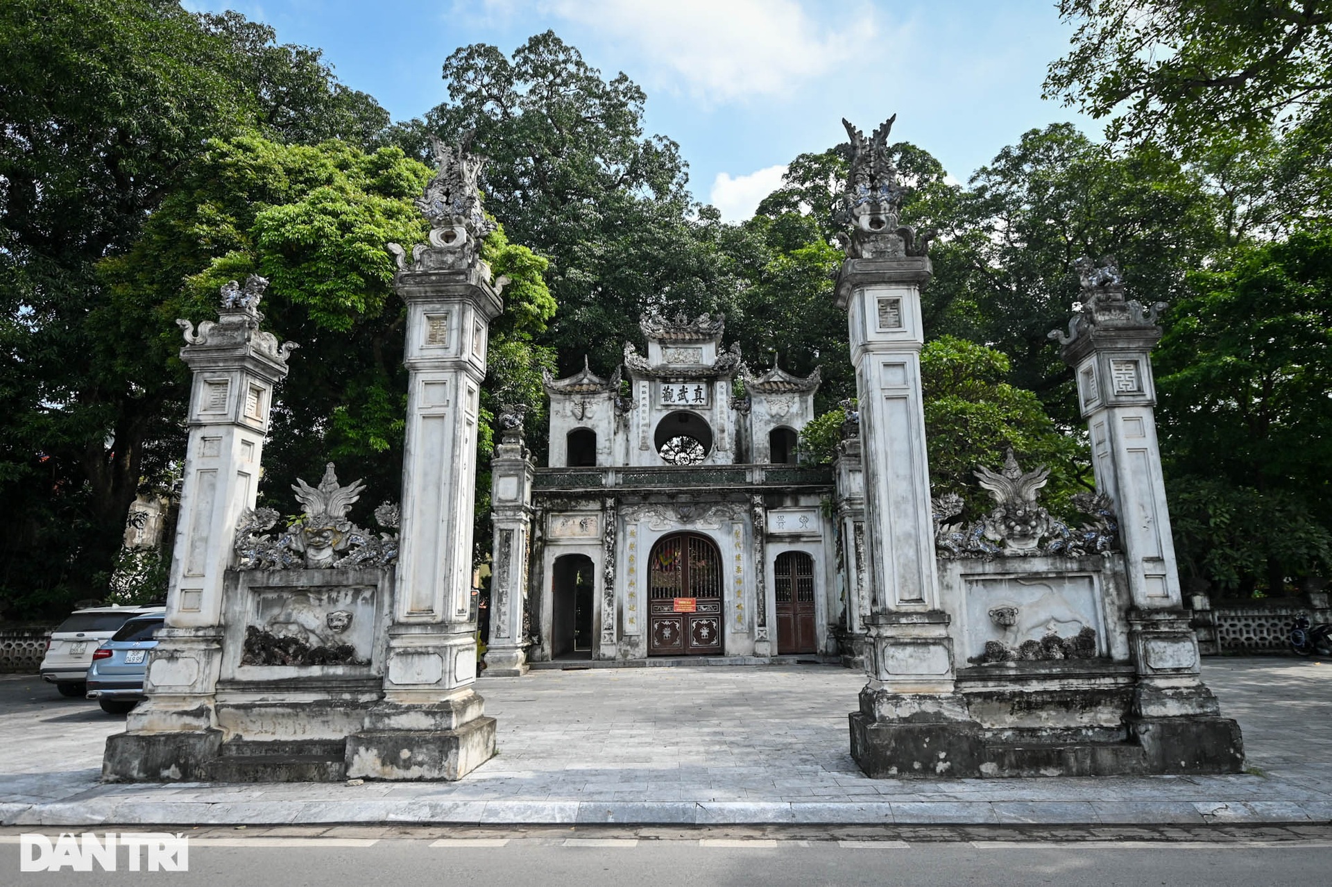 Giới trẻ đổ xô về chùa Hà vái vọng cầu duyên trong ngày 20/10 - 15