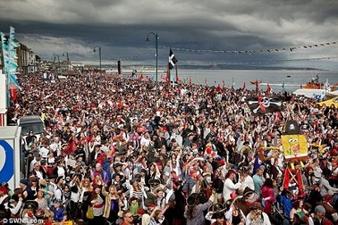 Người dân tức giận vì “mất tiền oan” với… kỷ lục thế giới