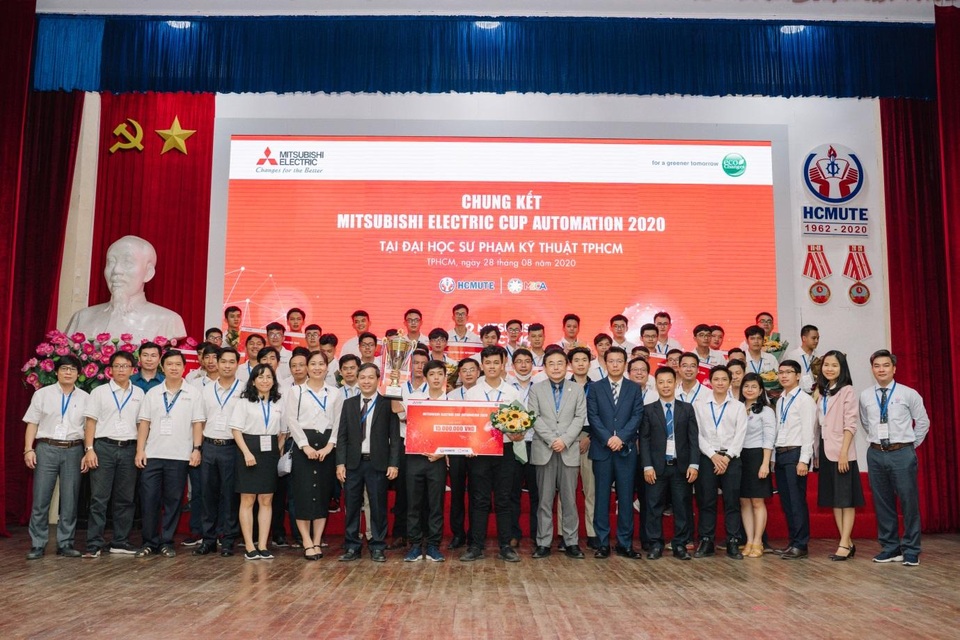 Cuộc thi kỹ thuật điện tử MECA lần đầu tiên được tổ chức tại Việt Nam - 5 Cuộc thi kỹ thuật điện tử MECA lần đầu tiên được tổ chức tại Việt Nam - 5