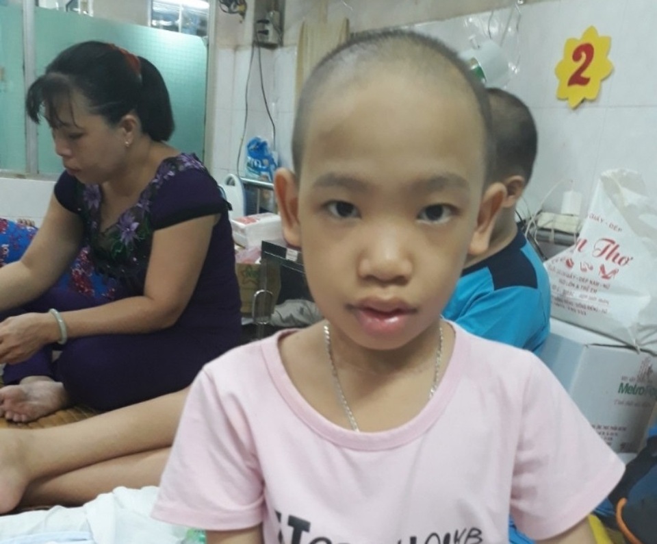 Xót xa cảnh bé gái đau đớn gọi: Mẹ ơi cứu con! - 3 Xót xa cảnh bé gái đau đớn gọi: Mẹ ơi cứu con! - 3