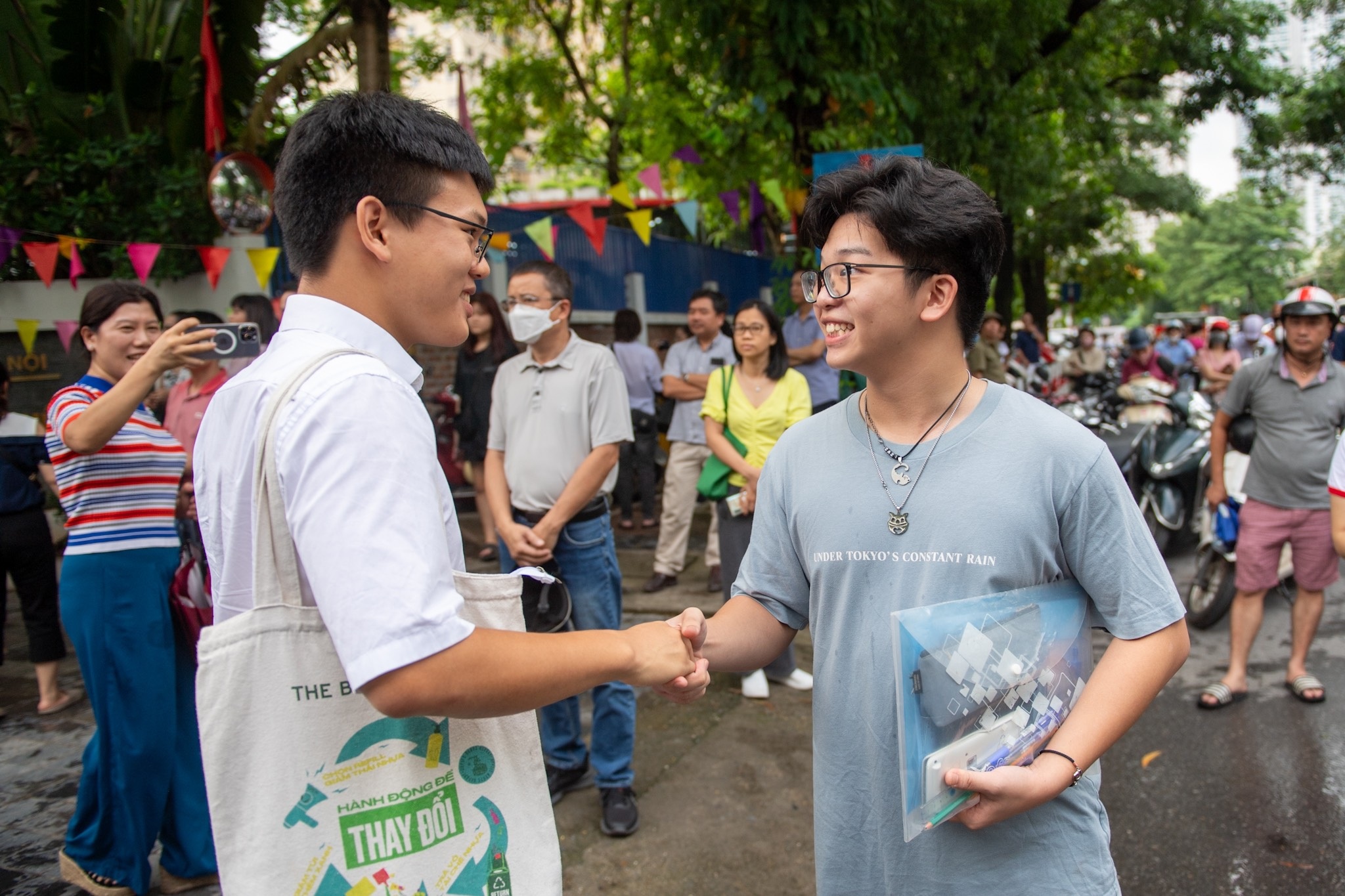 V-SAT 2025 امتحان: امیدواروں کو کمپیوٹر پر لکھنا چاہیے - 3 Đề thi V-SAT 2025: Thí sinh phải viết văn trên máy tính - 3