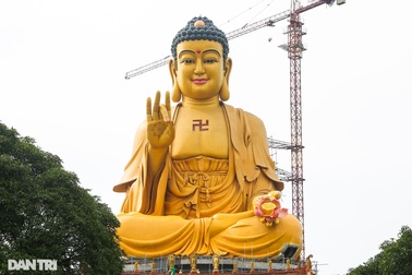 Chiêm ngưỡng pho tượng phật lớn nhất Đông Nam Á tại Hà Nội