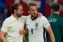 HLV Gareth Southgate trả lời vòng vo trước trận tứ kết gặp Thụy Sĩ