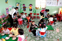 Các trường bán trú “quay” theo bữa ăn của trẻ