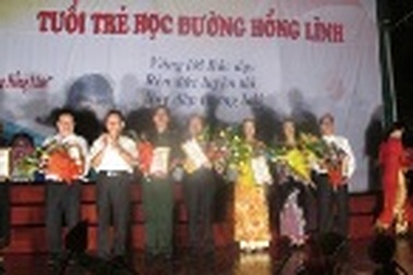 Hà Tĩnh: Giao lưu vận động xây dựng quỹ khuyến học