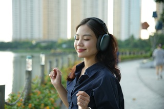 AirPods Max vẫn đắt sau 5 năm mở bán, liệu còn đáng mua? - 25