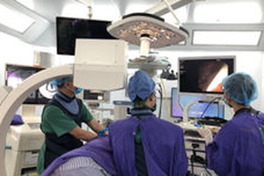 Đặt stent mật tụy ngược dòng cứu bệnh nhân ung thư tắc nghẽn đường mật