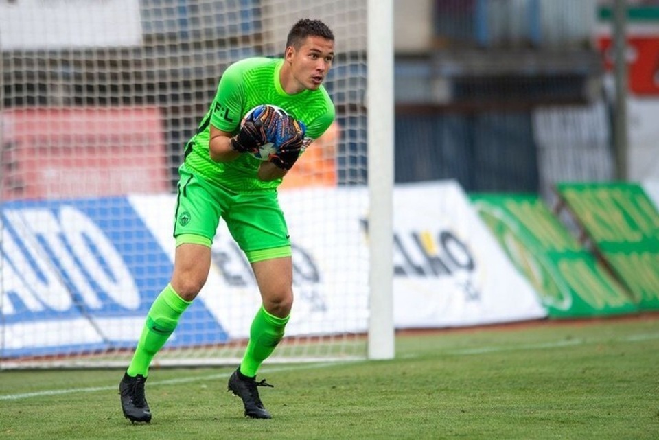 Filip Nguyễn: Từ nhân viên giao hàng đến thủ môn hàng đầu Europa League - 2 Filip Nguyễn: Từ nhân viên giao hàng đến thủ môn hàng đầu Europa League - 2