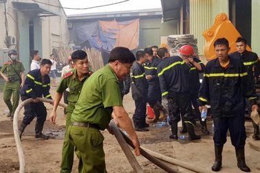 Đà Nẵng: Bà hoả thiêu rụi kho hàng chục tỷ vừa nhập về