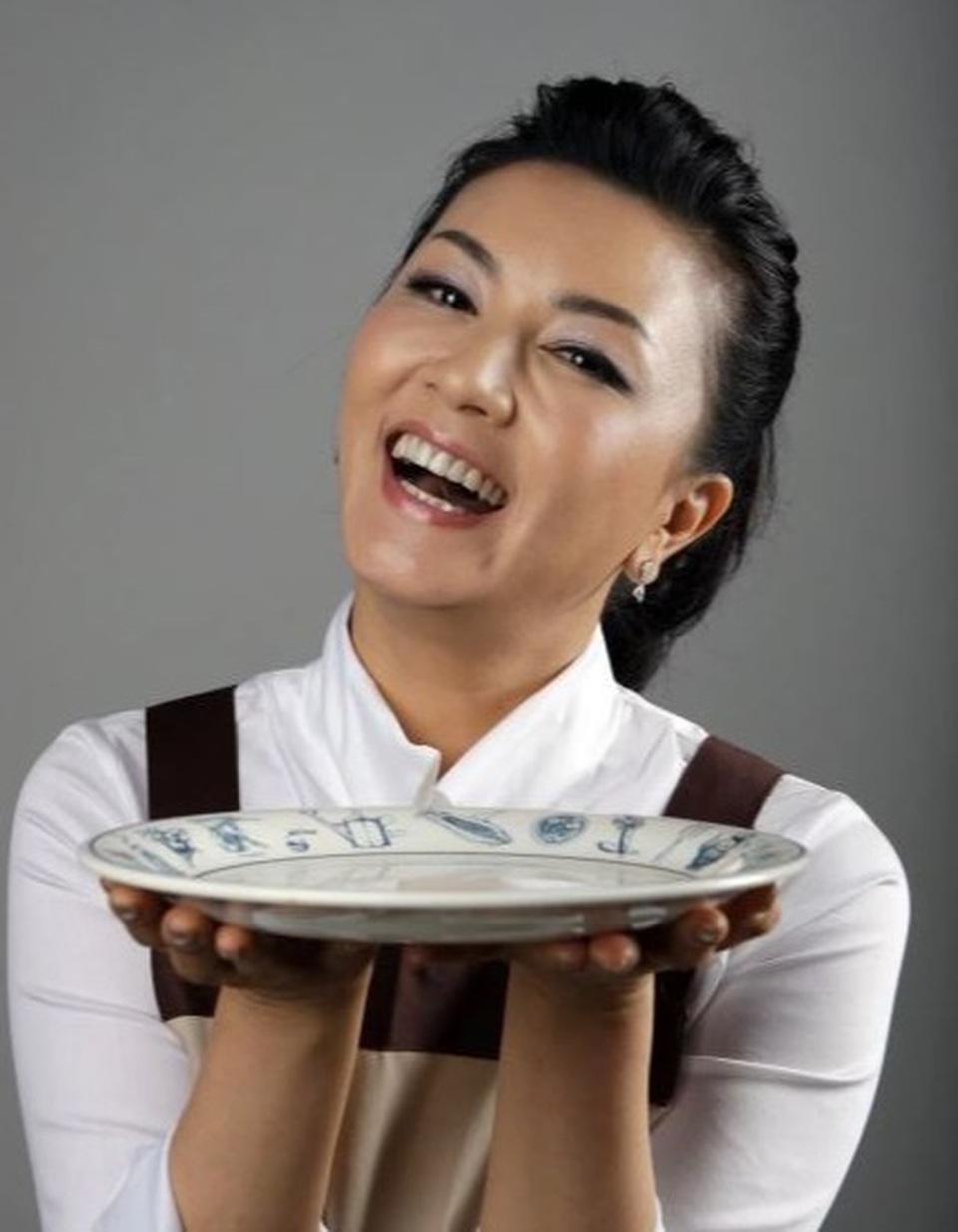 Ba lần đò đáng tiếc của chị cả trong Những nàng công chúa nổi tiếng - 4 Ba lần đò đáng tiếc của chị cả trong Những nàng công chúa nổi tiếng - 4