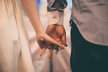 “Này cô! Tôi có vợ rồi”