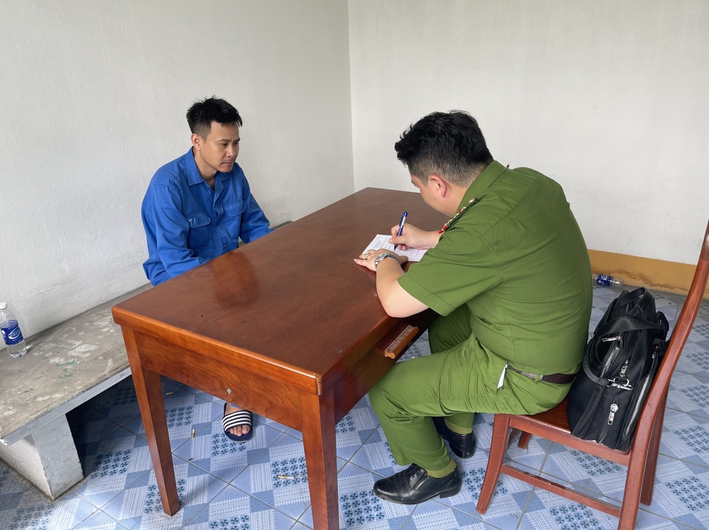 Bắt đối tượng nổ xin việc tại ngân hàng, chiếm đoạt hơn 600 triệu đồng - 1 Bắt đối tượng nổ xin việc tại ngân hàng, chiếm đoạt hơn 600 triệu đồng - 1