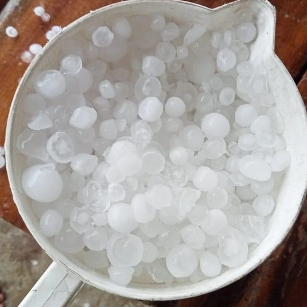 Mưa đá xuất hiện từ miền núi xuống đồng bằng ở Quảng Nam - 2