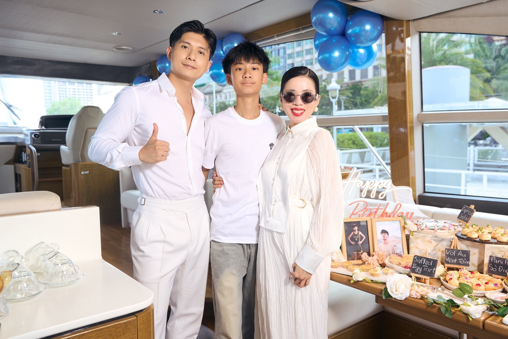 Lệ Quyên đón tuổi 44: Sắc vóc gợi cảm, hạnh phúc bên tình trẻ và con trai - 10 Lệ Quyên đón tuổi 44: Sắc vóc gợi cảm, hạnh phúc bên tình trẻ và con trai - 10