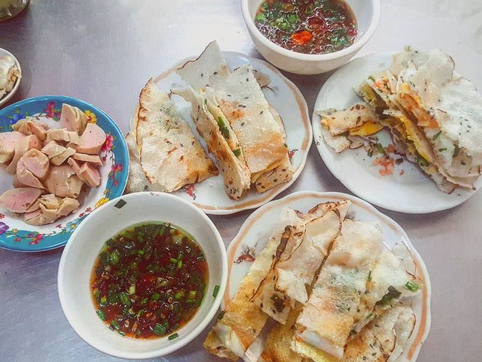 Đặc sản miền Trung ăn không cần đũa, khách thưởng thức phải đập mỏi tay - 7 Đặc sản miền Trung ăn không cần đũa, khách thưởng thức phải đập mỏi tay - 7