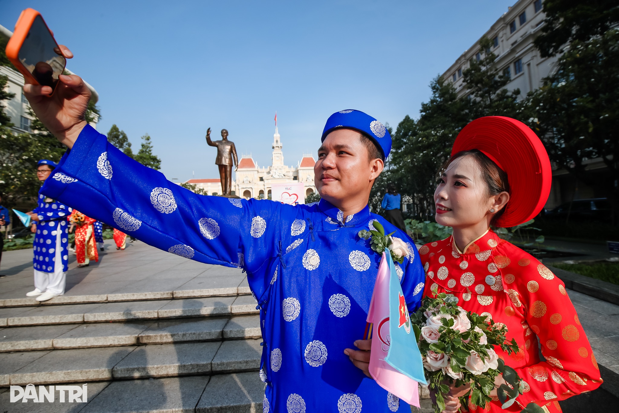 មង្គលការក្នុងសុបិន្ត ៨២ គូនៅហូជីមិញ - ៦ Lễ cưới trong mơ của 82 cặp đôi ở TPHCM - 6