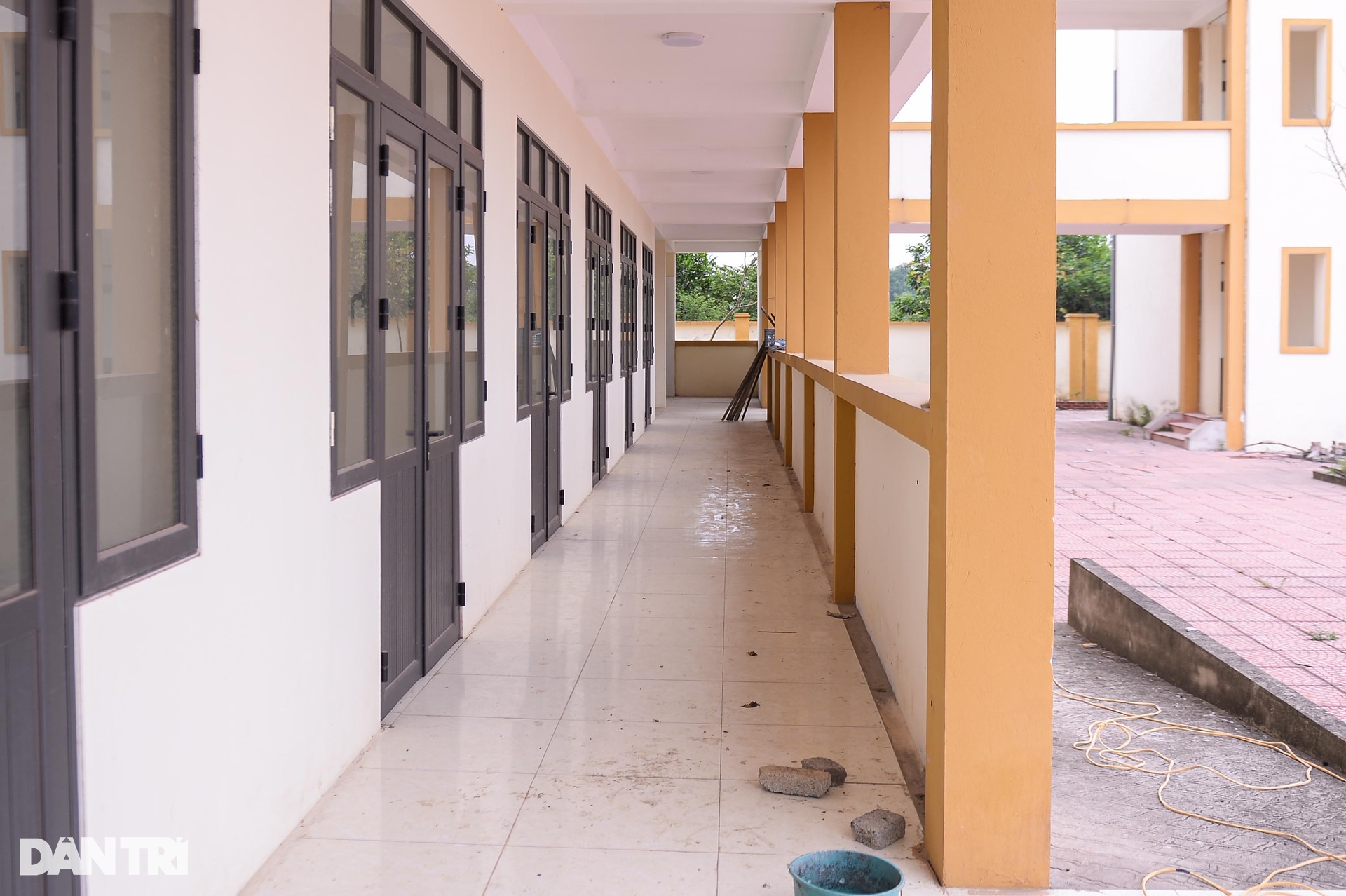 Hai trường học được xây dựng khang trang bị bỏ hoang gây lãng phí ở Hà Nội - 5 Hai trường học được xây dựng khang trang bị bỏ hoang gây lãng phí ở Hà Nội - 5