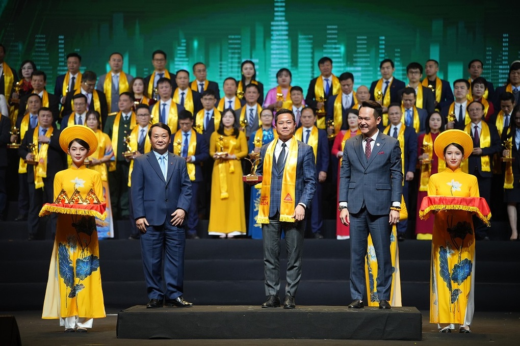 MB Ageas Life vào Top 100 Giải thưởng Sao Vàng đất Việt 2024 - 2 MB Ageas Life vào Top 100 Giải thưởng Sao Vàng đất Việt 2024 - 2