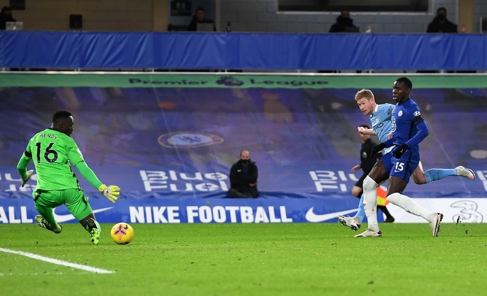 Những khoảnh khắc Man City hạ gục Chelsea - 5 Những khoảnh khắc Man City hạ gục Chelsea - 5