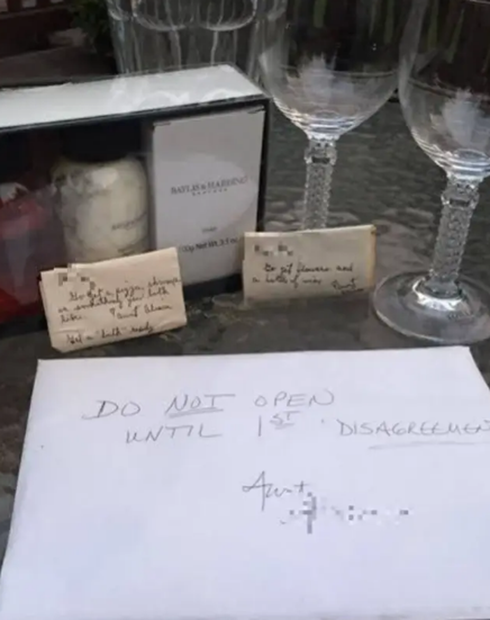 Bất ngờ món quà cưới cặp vợ chồng mở sau 9 năm kết hôn - 2