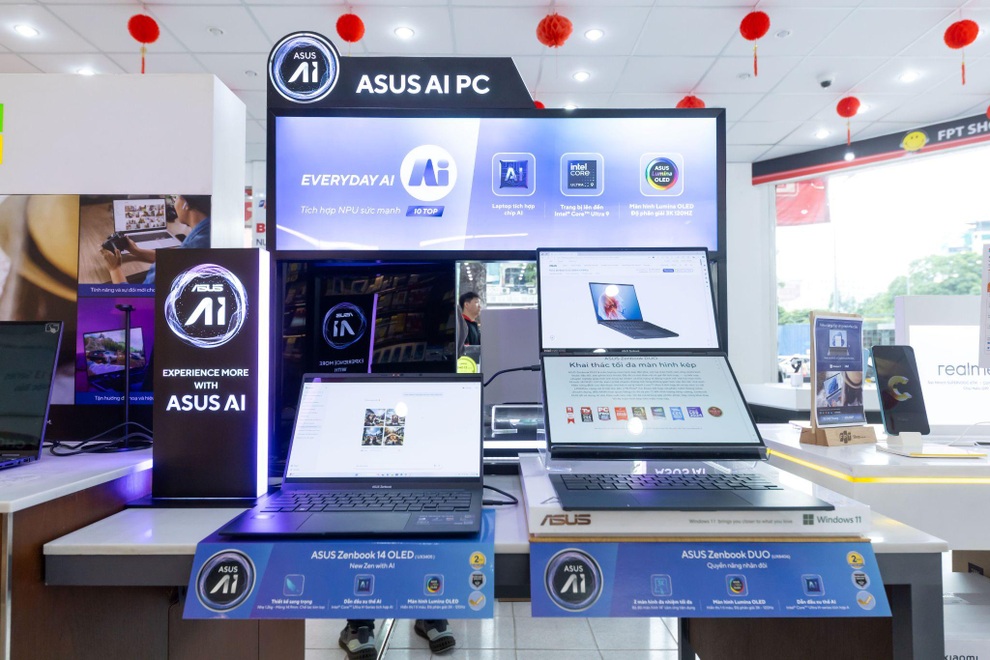 ASUS នាំយកគំរូបទពិសោធន៍កុំព្យូទ័រយួរដៃទៅ HCMC - 3 ASUS mang mô hình trải nghiệm laptop đến TPHCM - 3