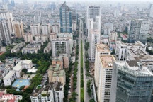 TP Hà Nội: Đường Lê Văn Lương nhiều cao ốc là đúng quy hoạch, được xây 45 tầng