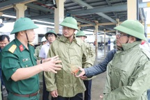 Thủ tướng yêu cầu hoãn các cuộc họp chưa cần thiết để ứng phó bão lũ