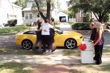 10 quảng cáo ôtô cực "thú vị" (P.1)