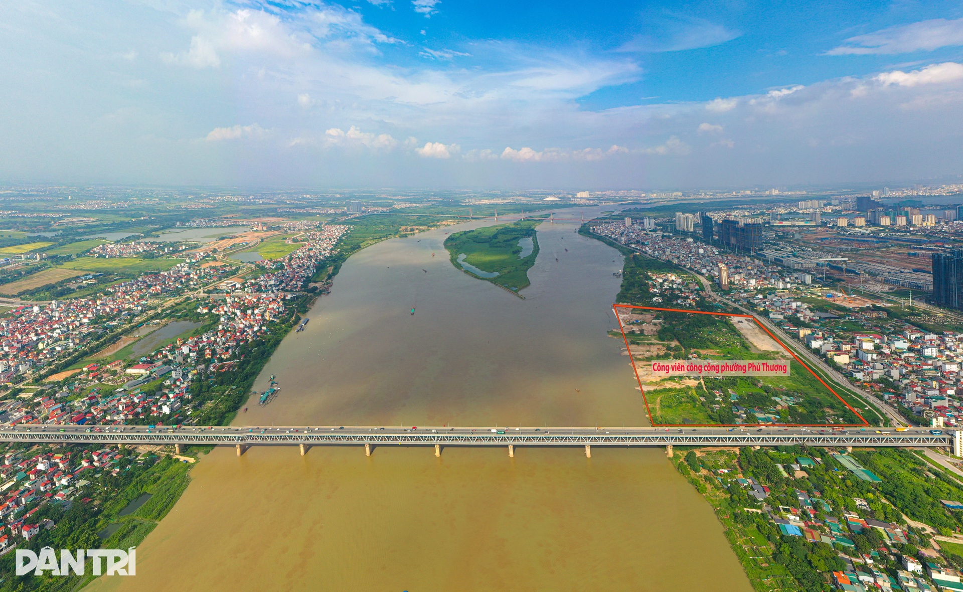 Đang xây dựng công viên đầu tiên trên trục đại lộ cảnh quan sông Hồng - 1