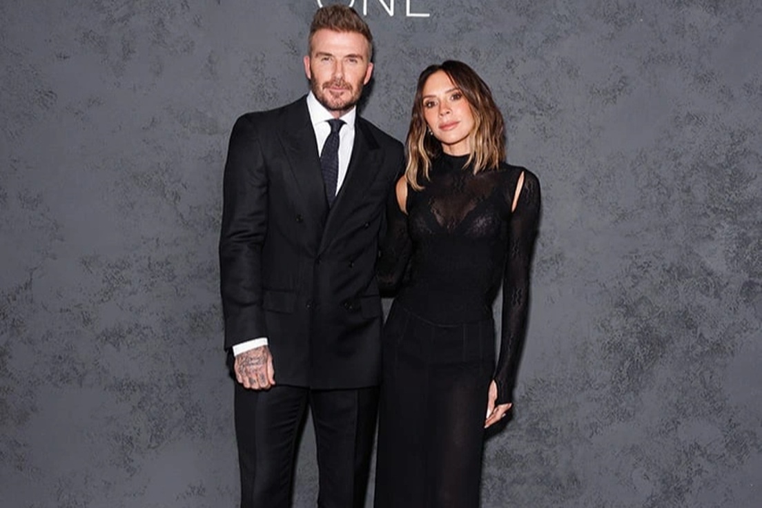 David Beckham gây sốt khi xuất hiện bảnh bao bên vợ và các con