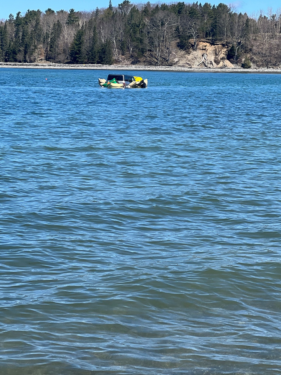 Chuyên gia cứu hộ kể chuyện giải cứu chiếc ô tô bị bẫy thủy triều - 2