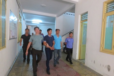 Bắt điều tra viên bị cáo buộc làm sai lệch hồ sơ