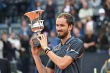 Daniil Medvedev lần đầu vô địch Rome Masters