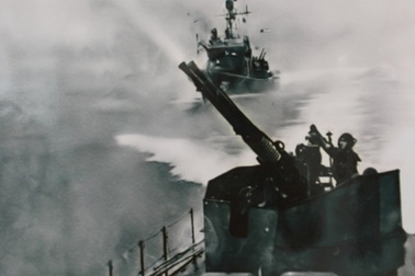 Xuất kích đánh trả tàu khu trục Maddox