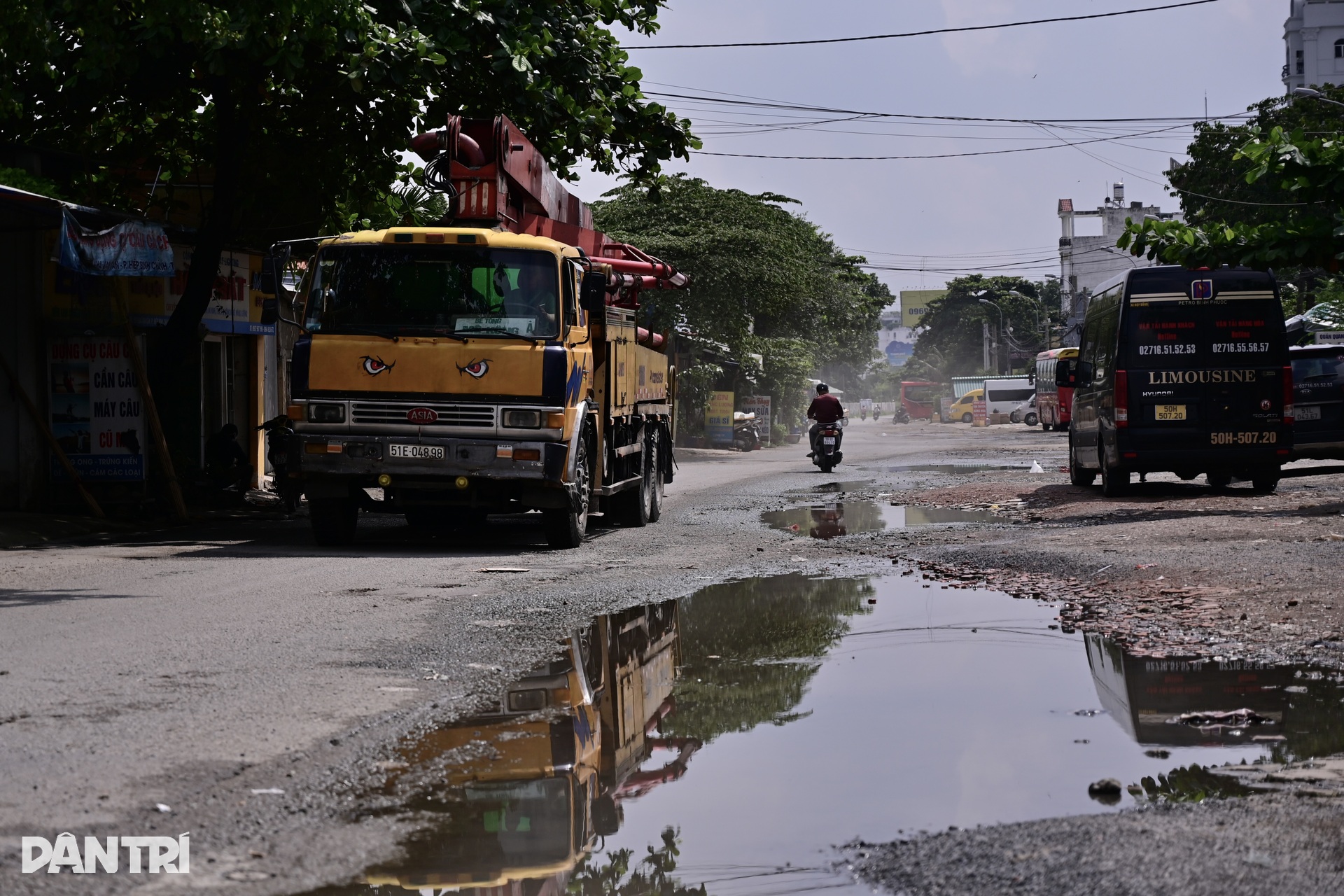 Tuyến đường được xem là điểm nóng về nạn xe dù, bến cóc ở TPHCM xuống cấp - 7 Tuyến đường được xem là điểm nóng về nạn xe dù, bến cóc ở TPHCM xuống cấp - 7