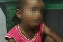 Dân làng cứu bé 3 tuổi bị chôn sống sau tiếng động lạ ở nghĩa địa