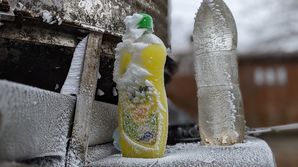 Nhiệt độ xuống dưới 1 độ C, đồ dùng sinh hoạt của người dân bị 