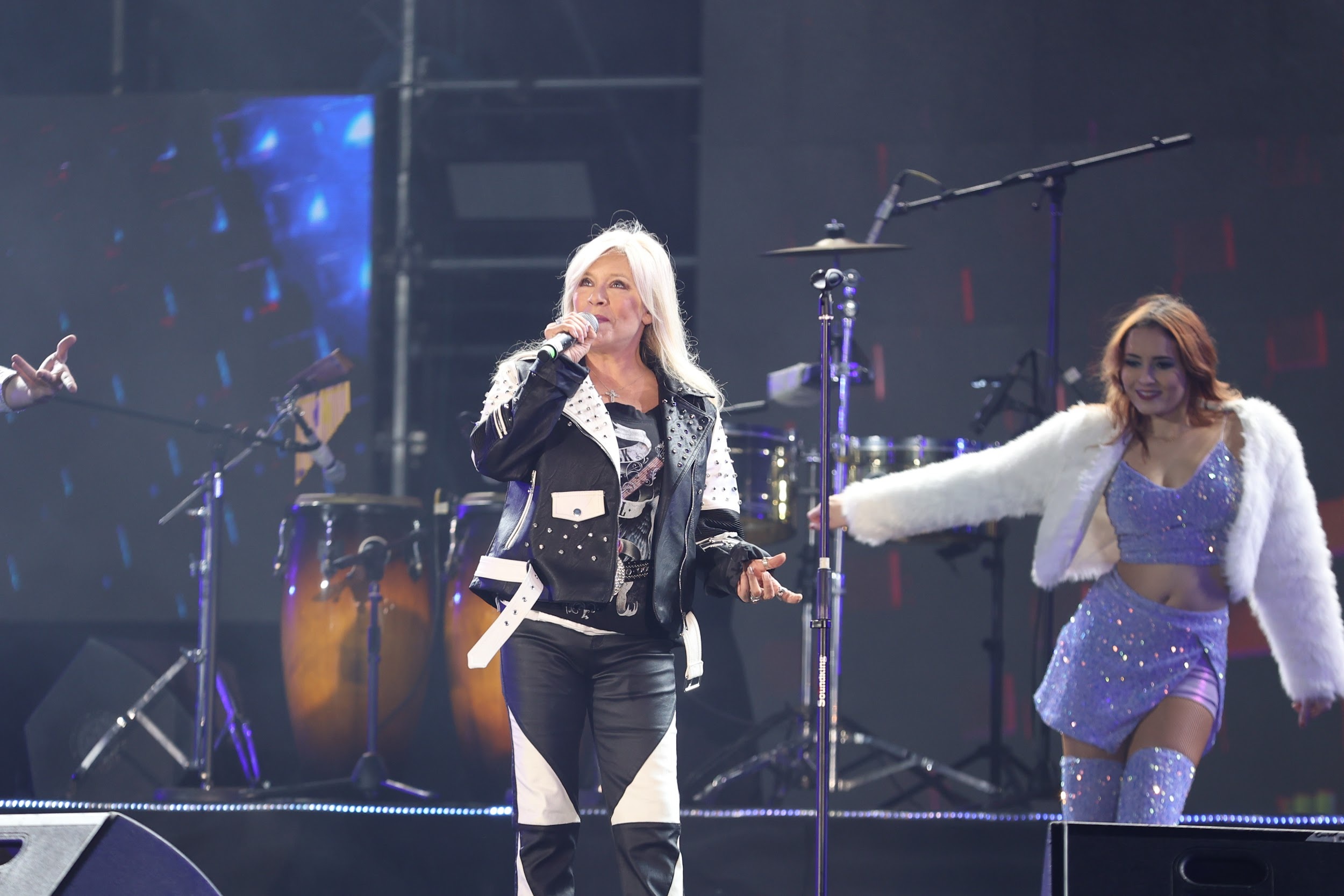 Jarní koncert v Dalatu: Hudební hostina světových legend - 1 Dalat Spring Concert: Bữa tiệc âm nhạc của những huyền thoại thế giới - 1