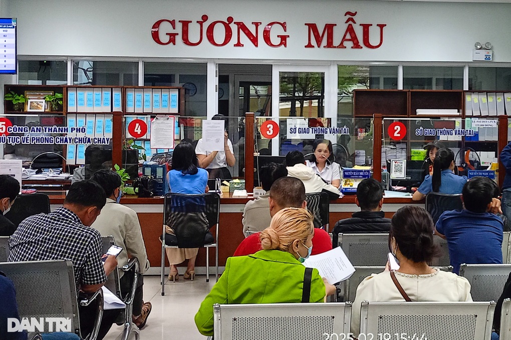 Việc cấp, đổi giấy phép lái xe trên cả nước triển khai thế nào? - 6 Việc cấp, đổi giấy phép lái xe trên cả nước triển khai thế nào? - 6