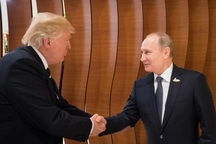 Ông Trump đang giúp ông Putin khôi phục ảnh hưởng của Nga?