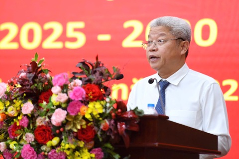 "Xây dựng chính sách, mỗi cán bộ cần đặt cả tâm huyết và trách nhiệm"