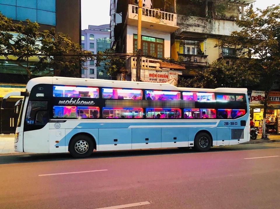Doanh nghiệp vận tải khóc ròng khi tự tay treo xe giữa mùa dịch - 2 Doanh nghiệp vận tải khóc ròng khi tự tay treo xe giữa mùa dịch - 2