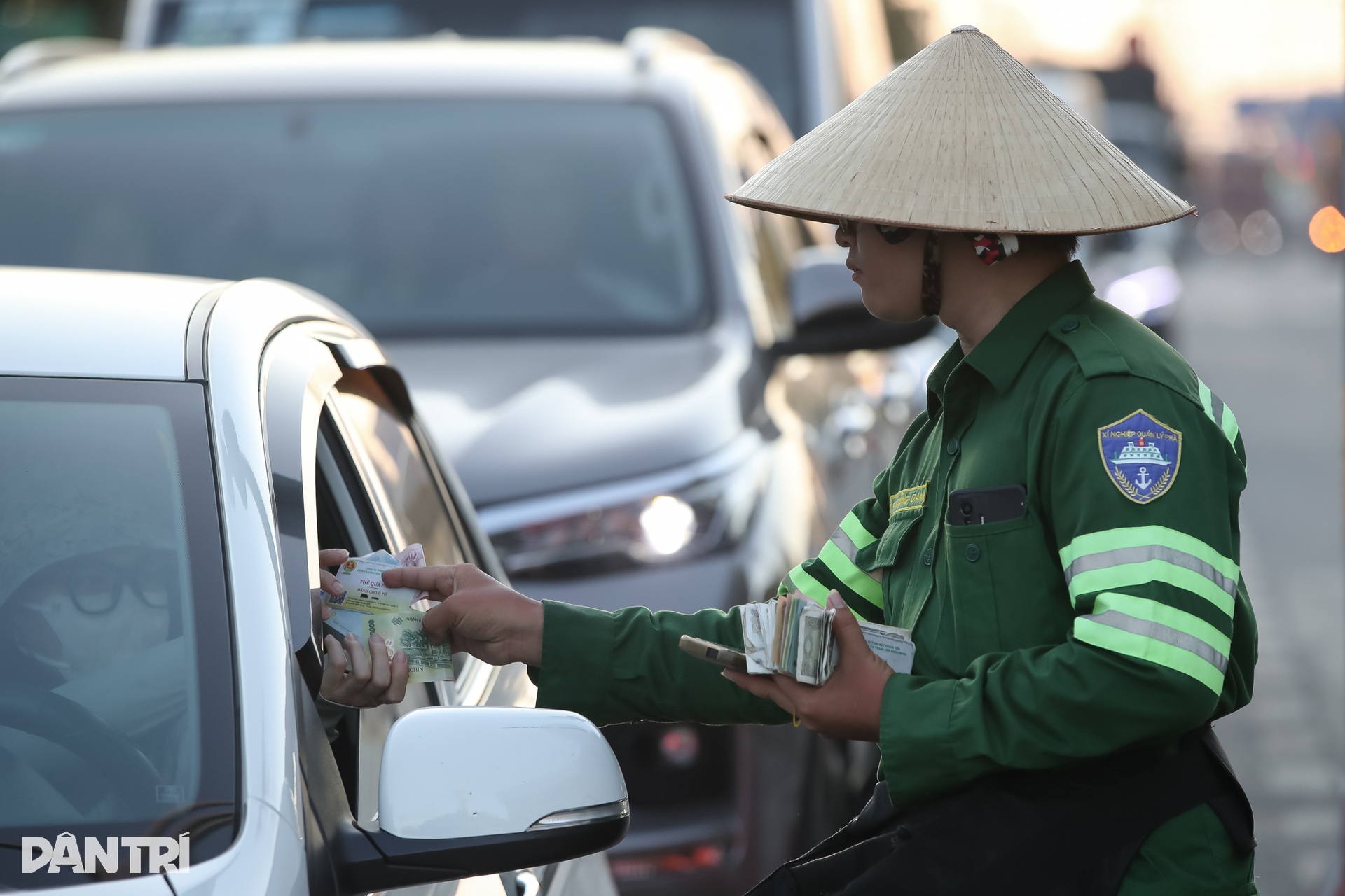 Cửa ngõ TPHCM ùn tắc kéo dài từ sáng đến tối - 8 Cửa ngõ TPHCM ùn tắc kéo dài từ sáng đến tối - 8