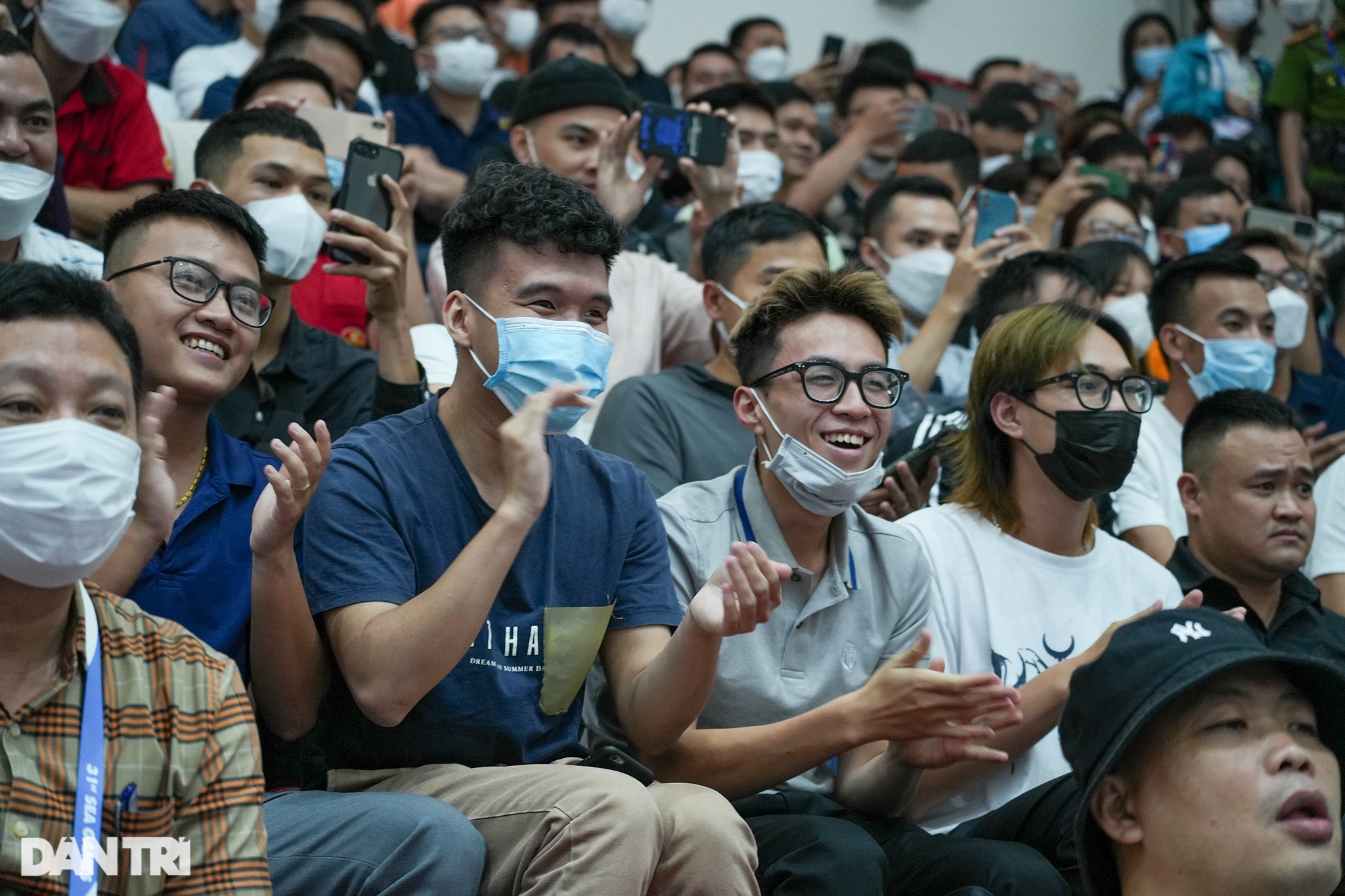 Khoảnh khắc huyền thoại Efren Reyes thua cơ thủ Việt Nam tại SEA Games 31 - 9 Khoảnh khắc huyền thoại Efren Reyes thua cơ thủ Việt Nam tại SEA Games 31 - 9