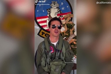 Jerome LeBlanc trong một clip "đóng giả" Tom Cruise