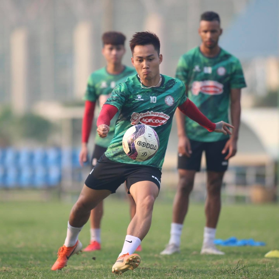 Sau Hoàng Thịnh, CLB TPHCM tiếp tục nhận tin không vui từ Lee Nguyễn - 4 Sau Hoàng Thịnh, CLB TPHCM tiếp tục nhận tin không vui từ Lee Nguyễn - 4