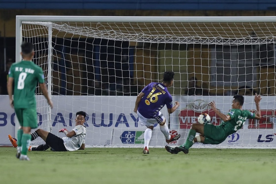 Quang Hải lập cú đúp, CLB Hà Nội thắng đậm Cần Thơ 7-0 - 1 Quang Hải lập cú đúp, CLB Hà Nội thắng đậm Cần Thơ 7-0 - 1