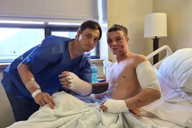 Đô vật kể lại "khoảnh khắc sinh tử" dùng tay không đánh nhau với gấu