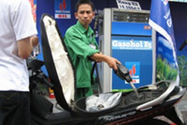 Xăng Ethanol vẫn chờ ban hành tiêu chuẩn